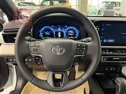 تۆیۆتا کامری